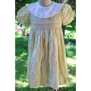 Vtg 90s MC Collection Yellow Smocked Dress girls 3T Scalloped Collar Dainty Rose
